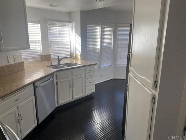 Detail Gallery Image 6 of 22 For 12582 Calle Tamega #102,  Rancho Bernardo (San Diego),  CA 92128 - 2 Beds | 2 Baths