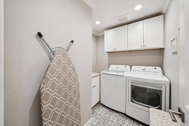 133 Puesta Del Sol, Los Gatos CA: https://media.crmls.org/mediaz/dc8697e9-9018-42ef-b1bb-9a2e6af743a2.jpg