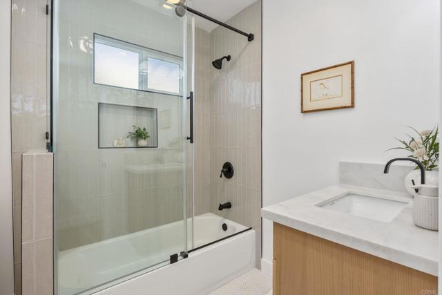 Detail Gallery Image 15 of 55 For 426 S Nevada St, Oceanside,  CA 92054 - 3 Beds | 2 Baths