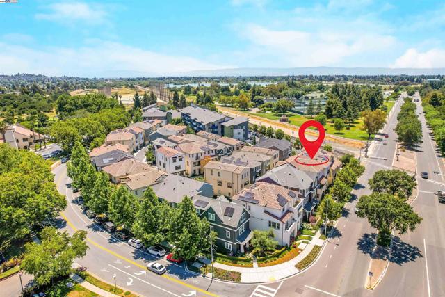 184 Stevenson Blvd, Fremont CA: https://media.crmls.org/mediaz/dc871830-ceb8-4899-848e-b8c0c1114588.jpg