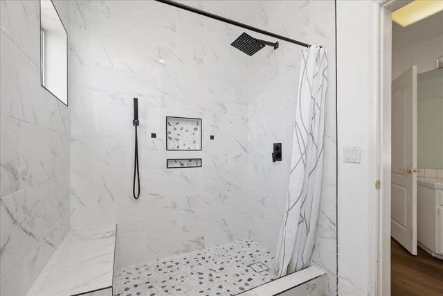 82210 Vandenberg Drive, Indio CA: https://media.crmls.org/mediaz/dc87b863-7de4-4524-aafd-c7230c3979bb.jpg