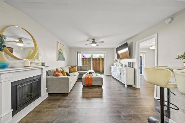 Detail Gallery Image 3 of 38 For 465 Fourth Ave #8,  Chula Vista,  CA 91910 - 2 Beds | 2 Baths