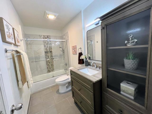 1919 Alameda De Las Pulgas, San Mateo CA: https://media.crmls.org/mediaz/dc8acbb8-9535-4fc5-988a-72d0ab8bbf47.jpg