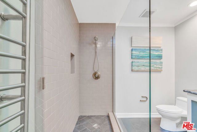 7301 Vista Del Mar, Playa del Rey CA: https://media.crmls.org/mediaz/dc8c0eaf-cd74-4f8d-86ce-ba2e00610b32.jpg