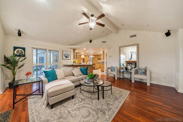 7102 Via Mariposa Norte, Bonsall CA: https://media.crmls.org/mediaz/dc8cd9c2-7e31-4686-969a-544076a3f4d5.jpg