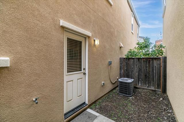 Image 51 of 53 For 620 9th Street