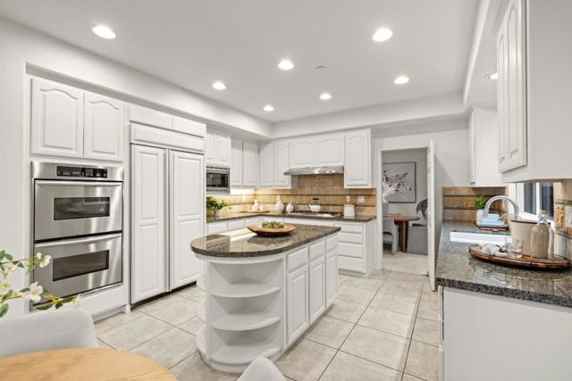 34798 Williams Way, Union City CA: https://media.crmls.org/mediaz/dc8e60de-853d-4b6e-9135-1ebf3bae7071.jpg
