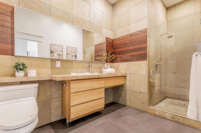 473 South Van Ness Avenue, San Francisco CA: https://media.crmls.org/mediaz/dc8ec491-eedf-4829-93b0-edb83c1b1857.jpg