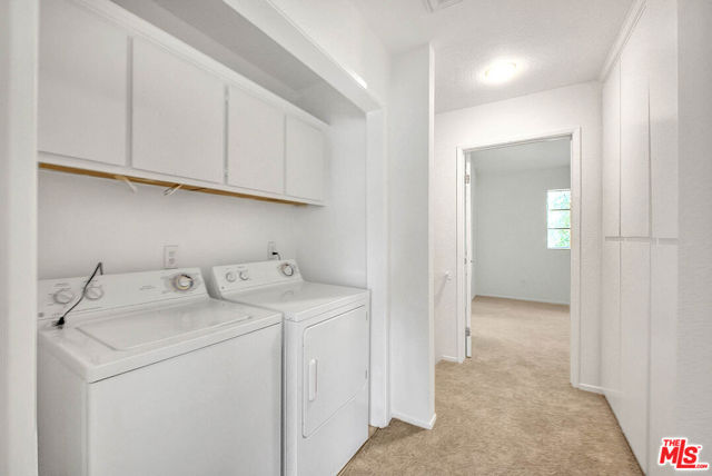 8741 Darby Avenue, Northridge CA: https://media.crmls.org/mediaz/dc8ed7ef-34e7-4820-b156-b6e0ec7d1e5c.jpg