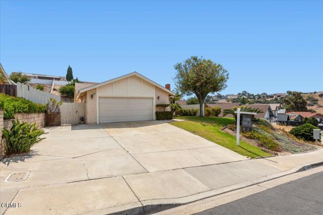 849 Plaza Cuernavaca Way, San Diego CA: https://media.crmls.org/mediaz/dc913d9c-fab9-4aac-a06e-77867c4cb436.jpg