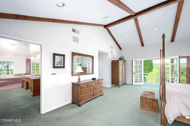 22101 Mulholland Drive, Woodland Hills CA: https://media.crmls.org/mediaz/dc917312-56ef-4fd1-9423-561e14e75bc0.jpg
