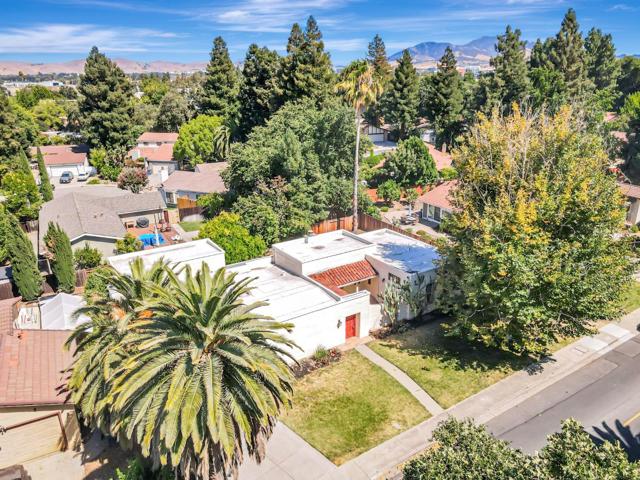 759 Camelback Road, Pleasant Hill CA: https://media.crmls.org/mediaz/dc9193dc-ed82-416c-ab3a-c1b206d682ec.jpg