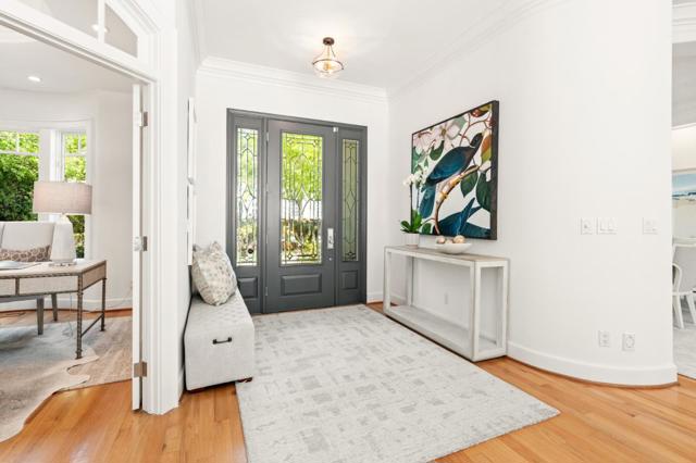 6 Zachary Court, Menlo Park CA: https://media.crmls.org/mediaz/dc91fefc-f842-4ff7-975f-9a333a2c8506.jpg