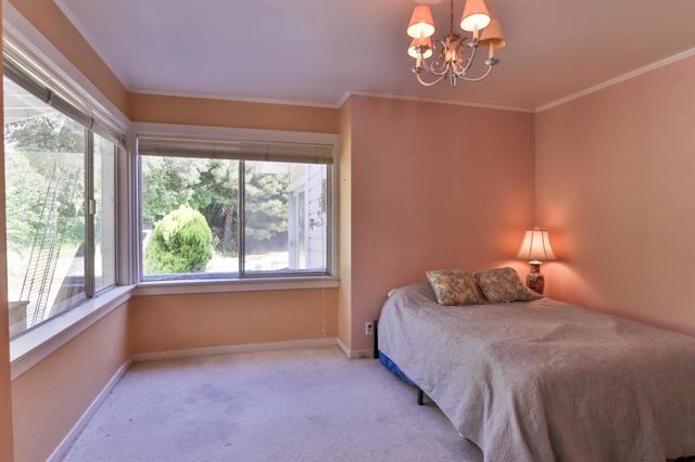 4980 Paradise Drive, Tiburon CA: https://media.crmls.org/mediaz/dc921044-f3ad-42c5-b9a3-421bdc9ca410.jpg