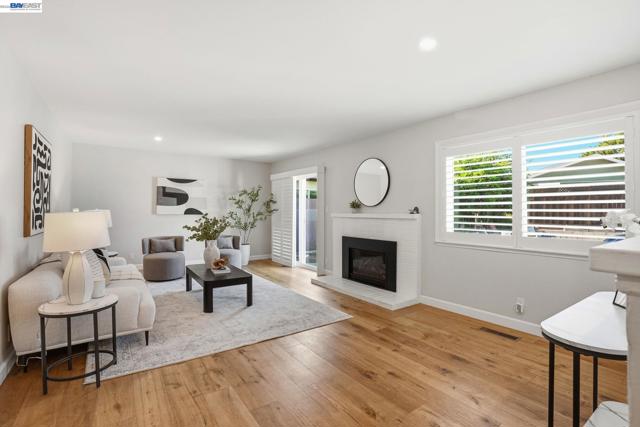 Image 1 of 20 For 2394 Saint George Dr