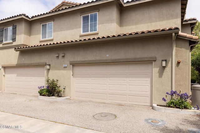 1513 Silver Shadow Drive, Newbury Park CA: https://media.crmls.org/mediaz/dc926933-3ad3-4d1a-adaa-4c80d3509f28.jpg