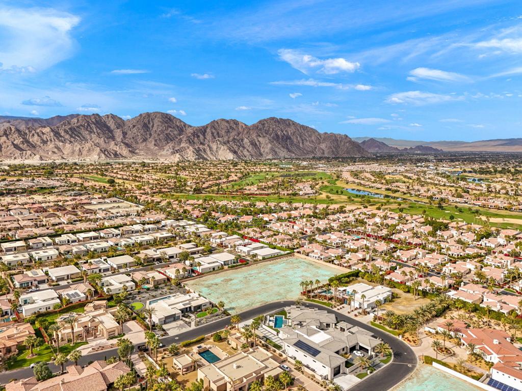 MLS #219123217DA image #10