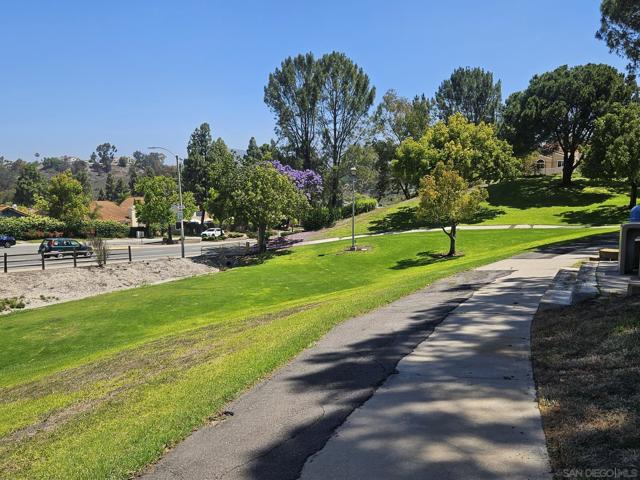 1824 Carolyn Drive, Chula Vista CA: https://media.crmls.org/mediaz/dc92eeb8-9177-4e49-b9a3-9d0c568bb63d.jpg