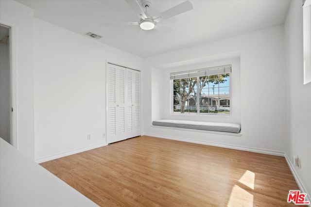 11521 Davenport Road, Los Alamitos CA: https://media.crmls.org/mediaz/dc930fa2-d7ac-4eee-a021-673a627f3ab5.jpg