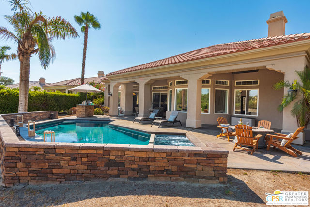45 Vista Encantada, Rancho Mirage CA: https://media.crmls.org/mediaz/dc9383c8-efe7-46db-9999-67bcfefcfff6.jpg