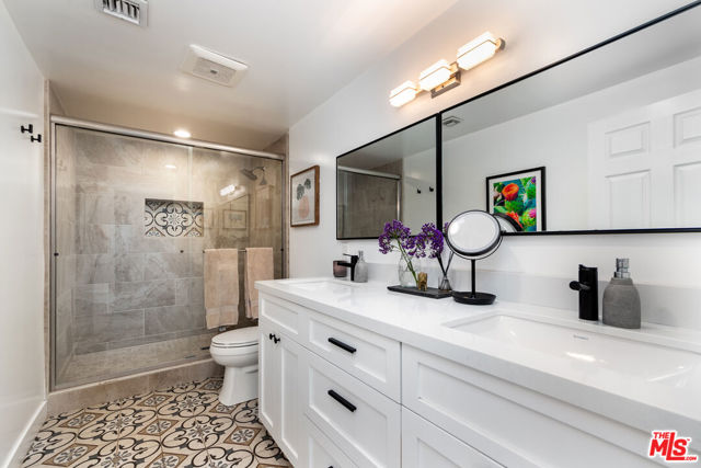 1865 El Monte Drive, Thousand Oaks CA: https://media.crmls.org/mediaz/dc95fa2f-d6dd-48e3-9671-d91731d10e2c.jpg