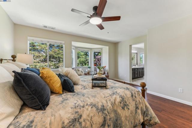 1159 Vintner Pl, Livermore CA: https://media.crmls.org/mediaz/dc966b7a-5e0f-4258-9d33-35d3c954e277.jpg