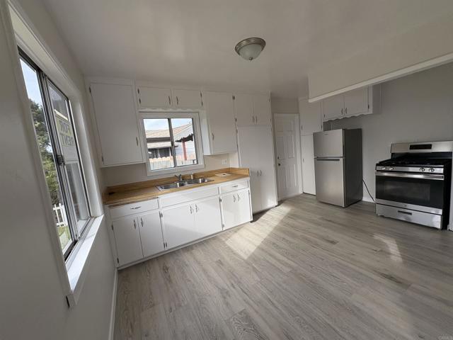 Detail Gallery Image 8 of 17 For 1929 D Ave, National City,  CA 91950 - 1 Beds | 1 Baths