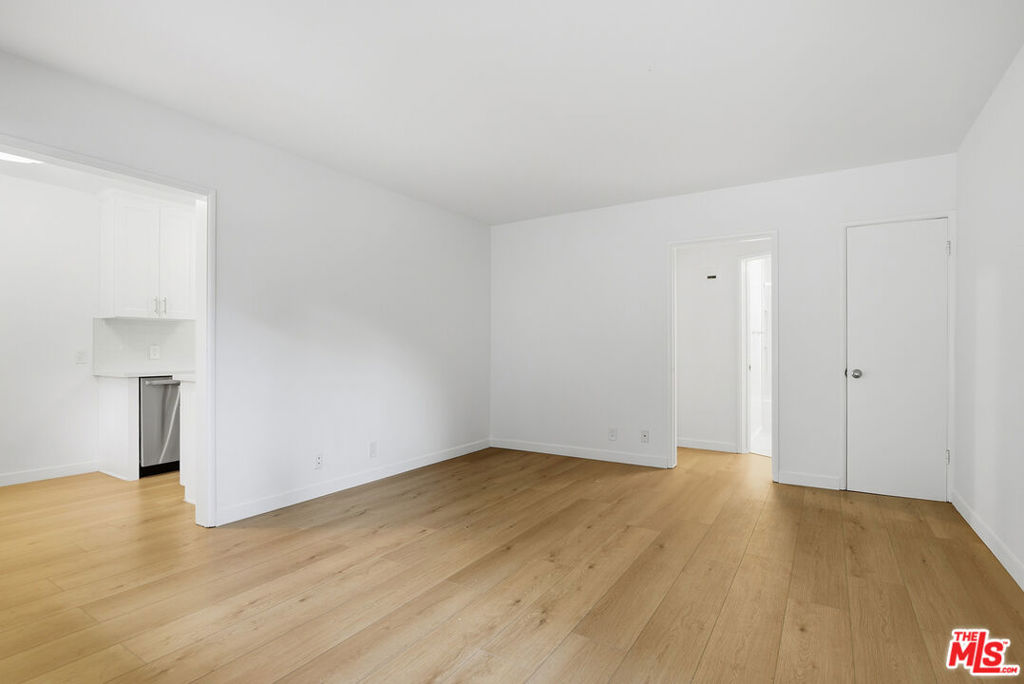 1944 S Beverly Glen Boulevard #2