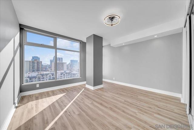 645 Front St, San Diego CA: https://media.crmls.org/mediaz/dc96aec9-ea12-477c-903b-60278b20582c.jpg