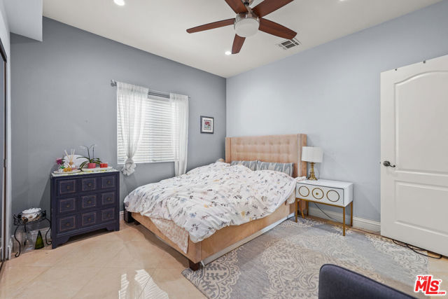 26505 Thackery Lane, Stevenson Ranch CA: https://media.crmls.org/mediaz/dc974f62-45e7-40e7-8efa-78c38d97d492.jpg