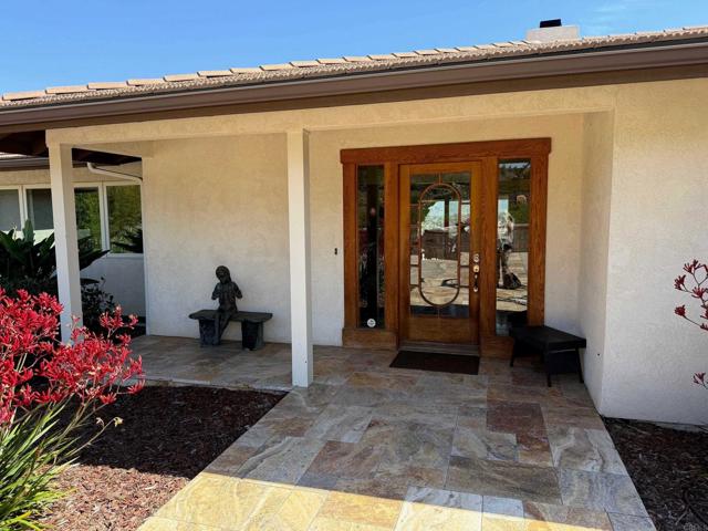 Detail Gallery Image 6 of 60 For 4664 Yerba Santa Drive, San Diego,  CA 92115 - 4 Beds | 3/1 Baths