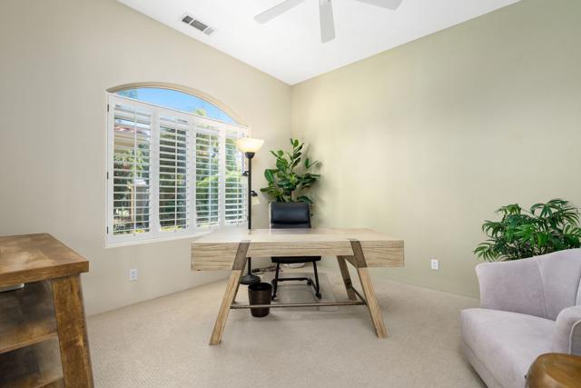 80080 Riviera, La Quinta CA: https://media.crmls.org/mediaz/dc986b65-3005-4c37-9ce0-128091d3031c.jpg