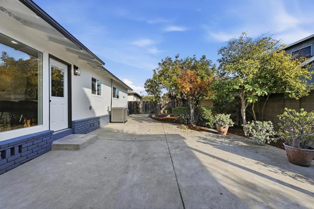 1884 Lanier Avenue, San Leandro CA: https://media.crmls.org/mediaz/dc9954b4-78cc-44ac-910e-af189de7f8ea.jpg