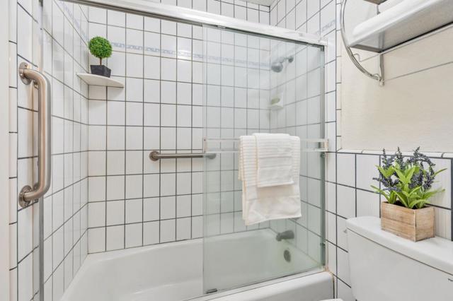 1555 Hecker Pass Road, Gilroy CA: https://media.crmls.org/mediaz/dc99a601-49bc-4169-83aa-4de69a565f84.jpg