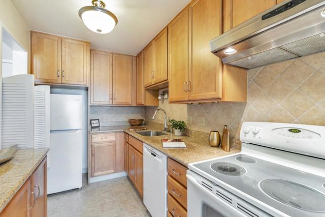 802 N Delaware Street, San Mateo CA: https://media.crmls.org/mediaz/dc9abbde-92a0-420f-afee-2a5567a5db08.jpg