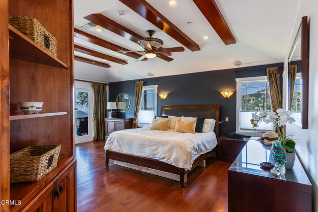 3626 Saint Elizabeth Road, Glendale CA: https://media.crmls.org/mediaz/dc9aeec1-a57d-4828-a907-049aa5685b94.jpg