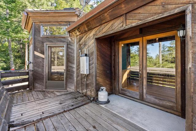 200 S Ranch Road, Pescadero CA: https://media.crmls.org/mediaz/dc9b4716-2d65-482f-a788-b2a806188926.jpg