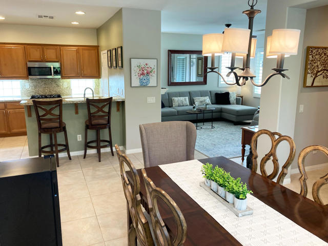 82087 Hopkins Drive, Indio CA: https://media.crmls.org/mediaz/dc9b6188-ba62-49a2-af8c-23824b5750fd.jpg