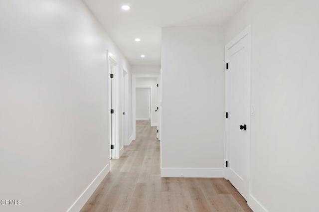 14-web-or-mls-14 - Hallway