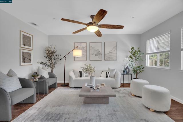 6911 Brentwood Blvd, Brentwood CA: https://media.crmls.org/mediaz/dc9ca922-12f8-4ed7-84f6-96e3764db37d.jpg