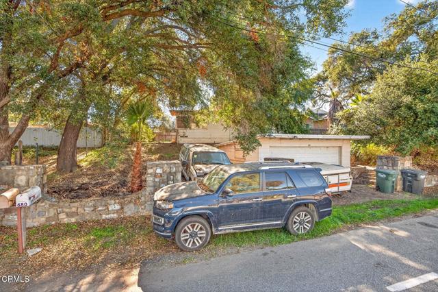 701 W Lomita Avenue, Ojai CA: https://media.crmls.org/mediaz/dc9dd891-3fa5-4f19-af6b-61b800135120.jpg