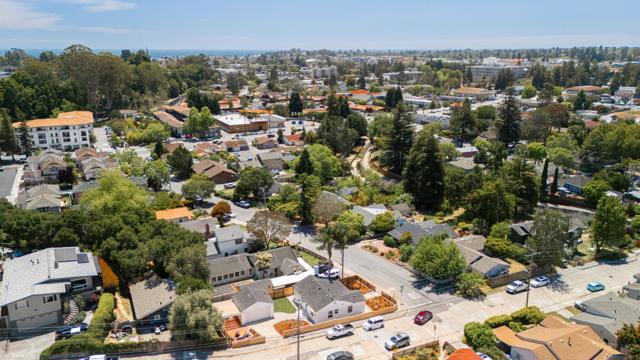 148 Reed Way, Santa Cruz CA: https://media.crmls.org/mediaz/dc9ddd0a-606b-453b-b8b6-9adf10d36d87.jpg