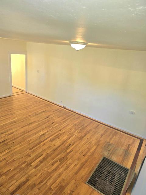 129 Broadway, Jackson CA: https://media.crmls.org/mediaz/dc9df223-3f38-4561-a3f8-5bc2e65327d4.jpg