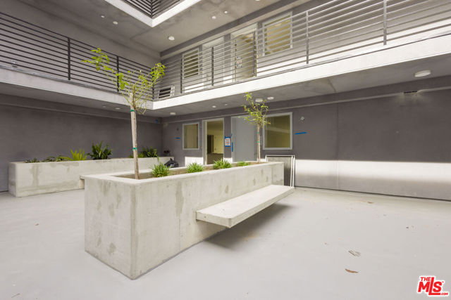 14629 Erwin Street, Van Nuys CA: https://media.crmls.org/mediaz/dc9e0ea1-5848-4e1c-a94b-961afb159419.jpg