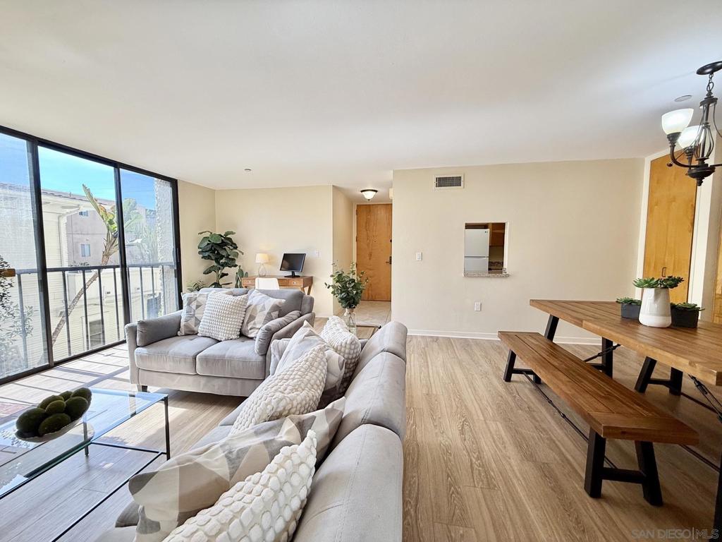 4082 Albatross St - photo 8