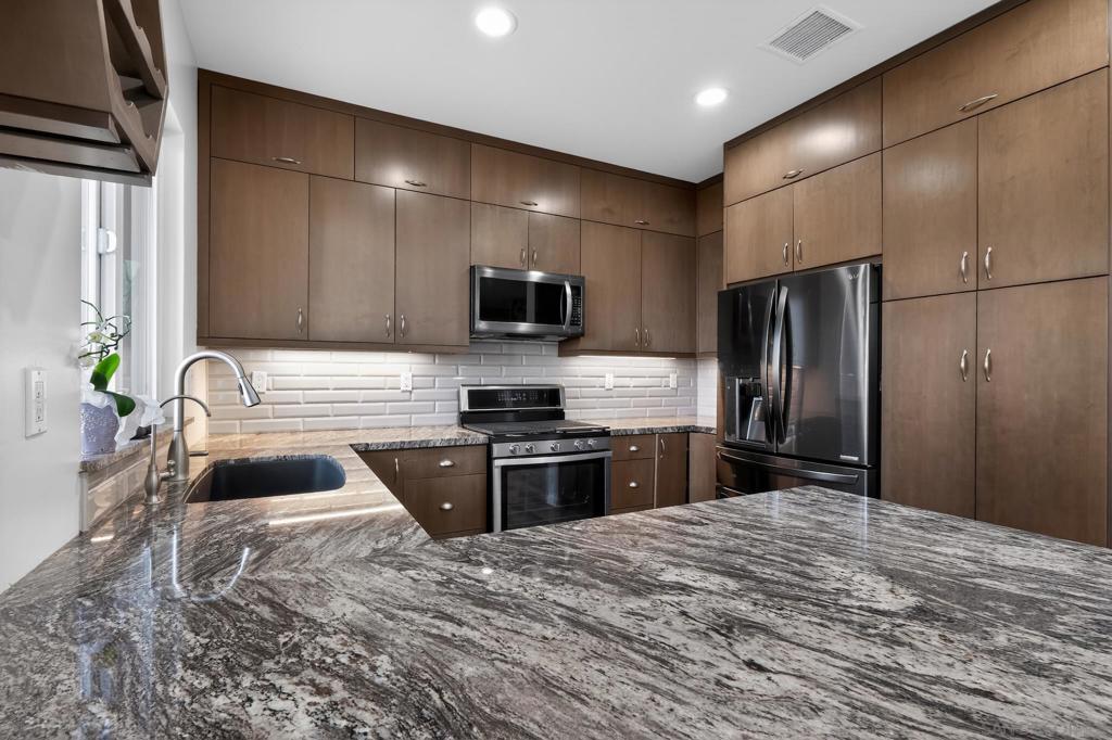 1357 Sky Ridge Ct - photo 9