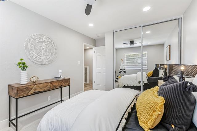 2531 Willowren Way, Pleasanton CA: https://media.crmls.org/mediaz/dca04c48-0db8-43e5-b685-b688da976822.jpg