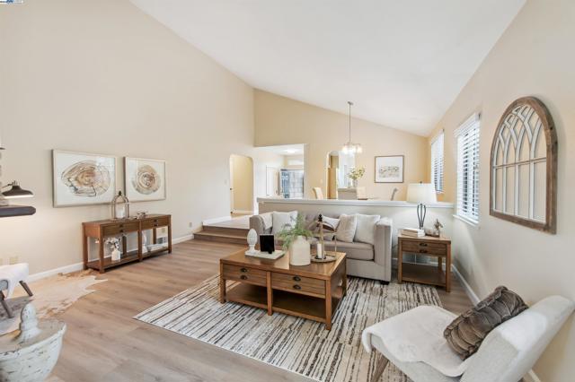 4182 Garatti Court, Pleasanton CA: https://media.crmls.org/mediaz/dca0f82a-b729-4933-ba9b-fccb5fc2d7ce.jpg