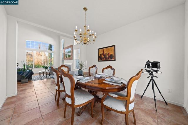 Image 10 of 60 For 868 Deer Spring Cir