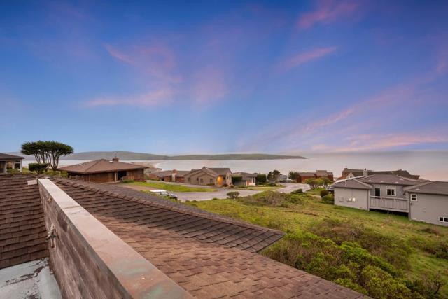 10 Maui Lane, Dillon Beach CA: https://media.crmls.org/mediaz/dca1a750-6b01-4356-b4a8-fd8545878d48.jpg